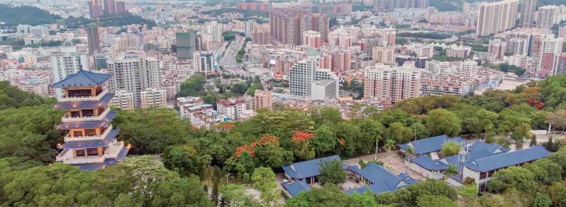 鳳崗努力“繡出”城市生活新面貌，讓市民群眾感受到精細(xì)化管理帶來(lái)的提升與變化。.jpg